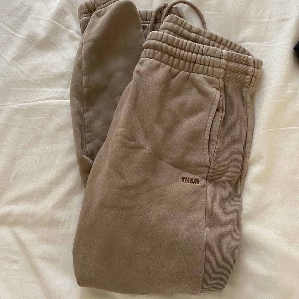 TNA cozy fleece joggers